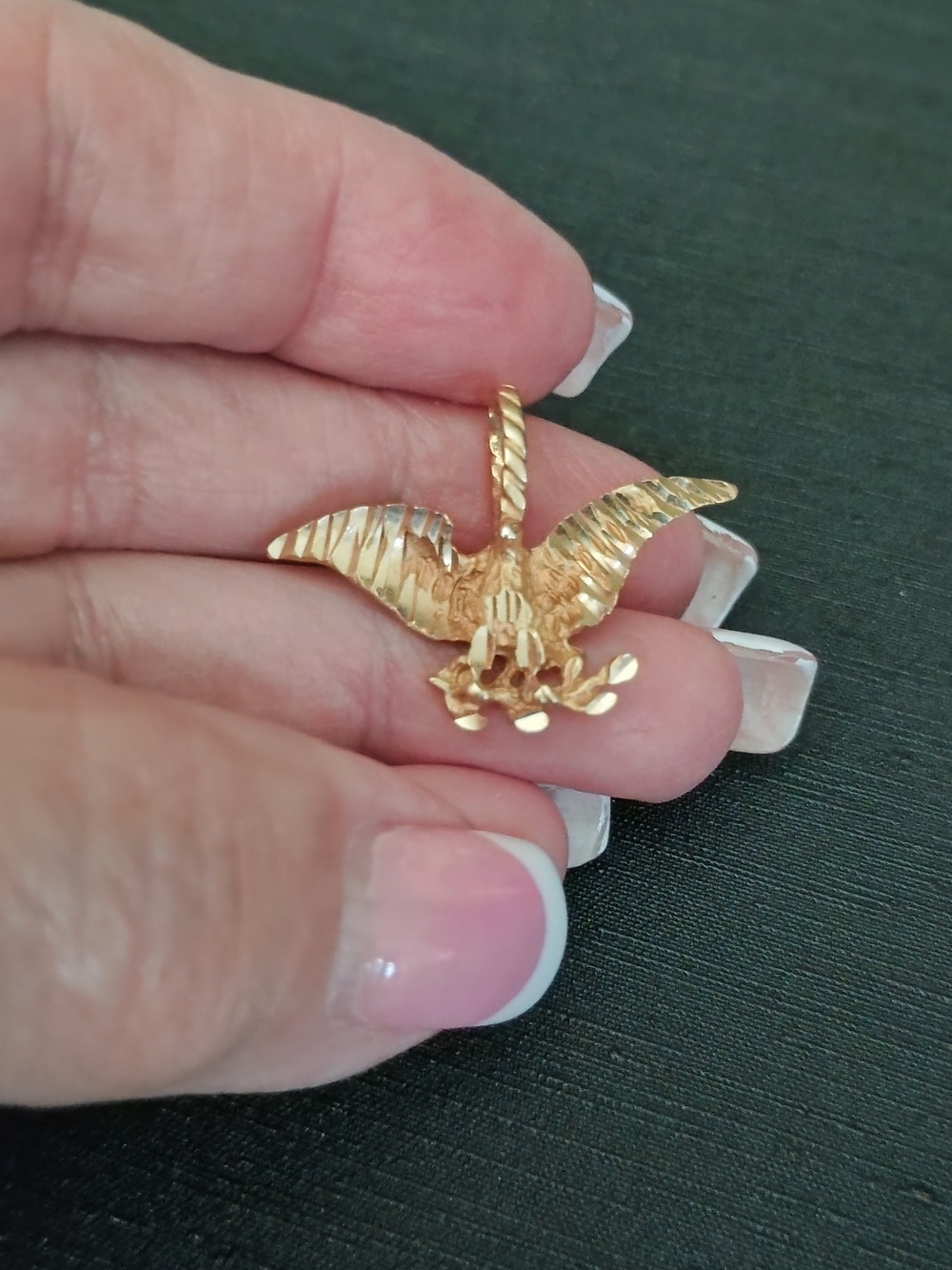 Vintage Gold Eagle Pendant Charm 14 K 2.8 Grams - Picture 6 of 6